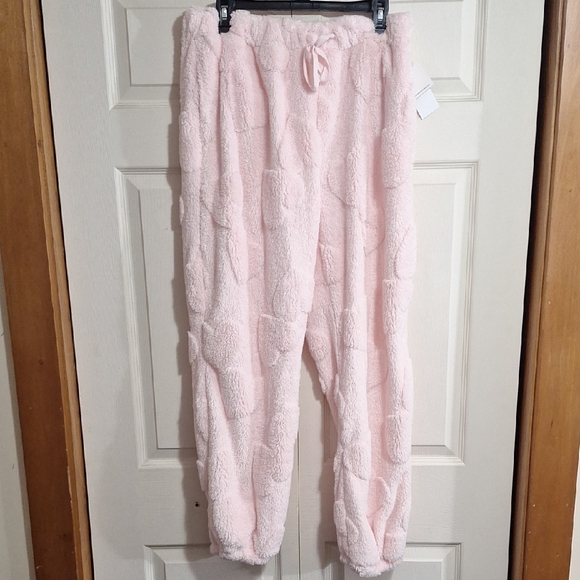 Rebellious One Other - Rebellious One Sherpa Lounge Pajama Pants - L - Soft Pink Hearts